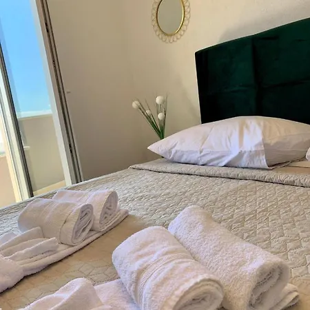 Collis 마카르스카