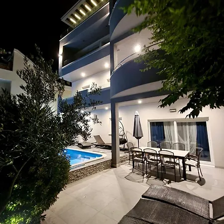 Collis Макарська
