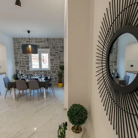 Collis Apartamento Makarska