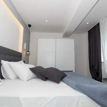 Collis Appartement *