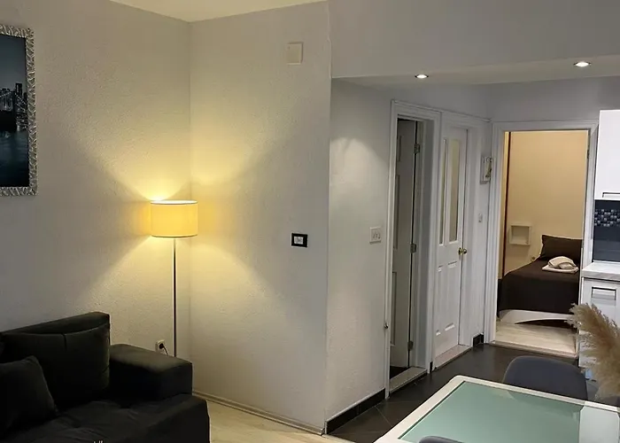 Collis شقة ماكارسكا