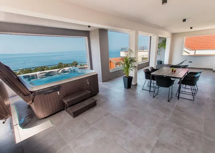 Collis ماكارسكا