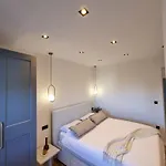 Collis Apartment