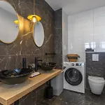 Apartment Collis