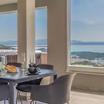 Apartment Collis
